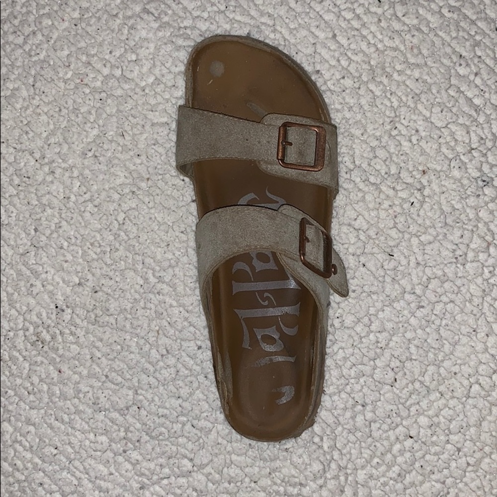 Sandals - Picture 4 of 4